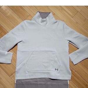 Under Armour Sweatshirt  Women’s Size Medium White
